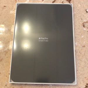 *SOLD* on Alt Site - Ipad Pro Smart Folio, 11 Inch